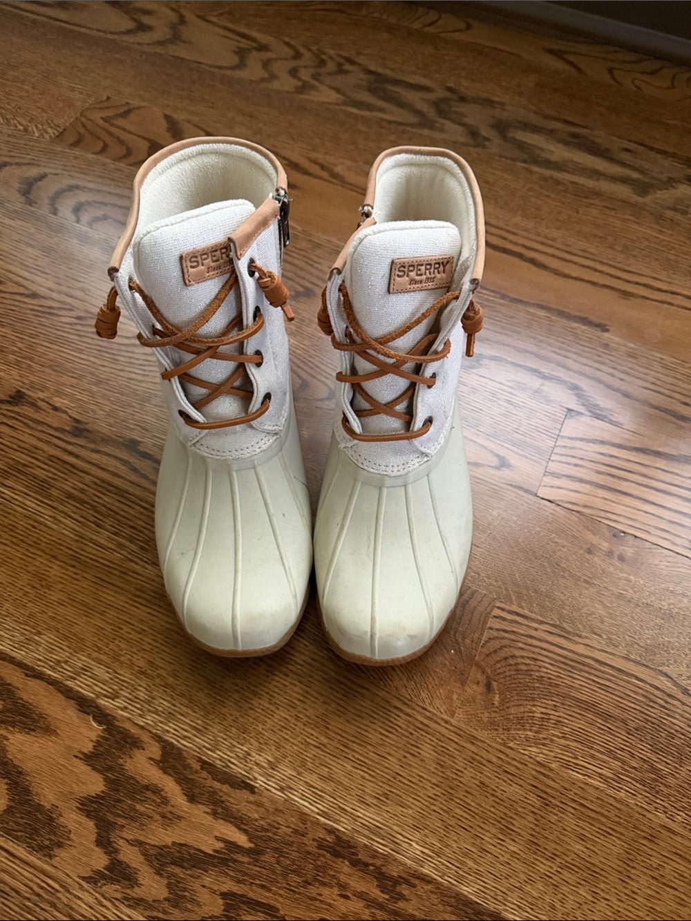 Sperry Cream and Tan Duck Boots 9